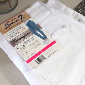 Seven7   White size 14 ankle skinny  Tummyless jeans